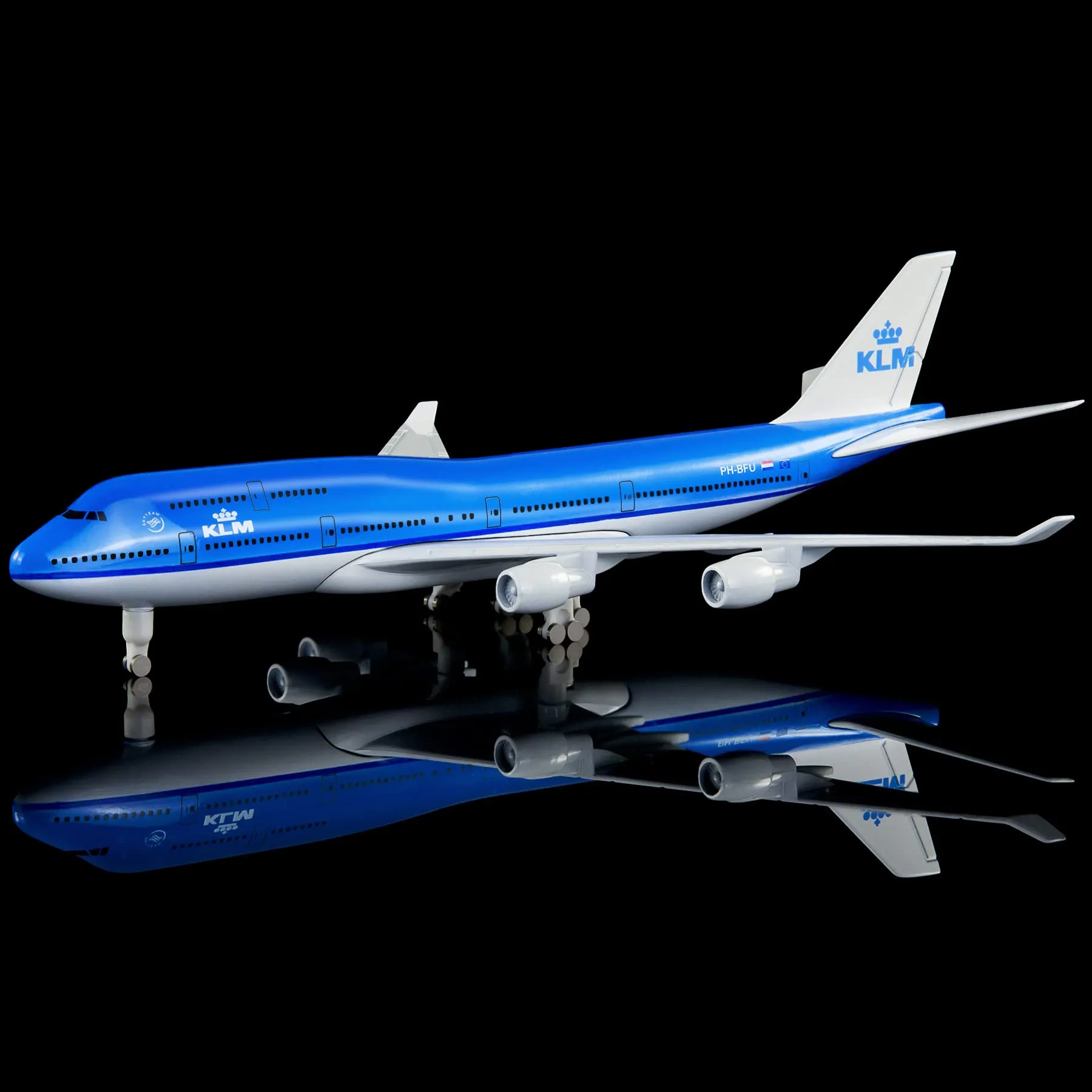 50033 klm airbus a330 diecast