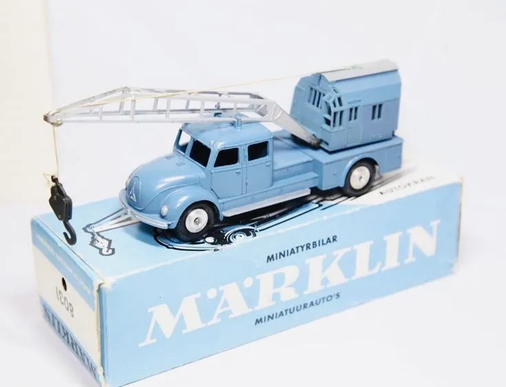50068 mack granite dump truck