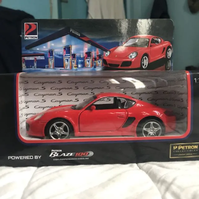 50072 diecast porsche cayman collectible display