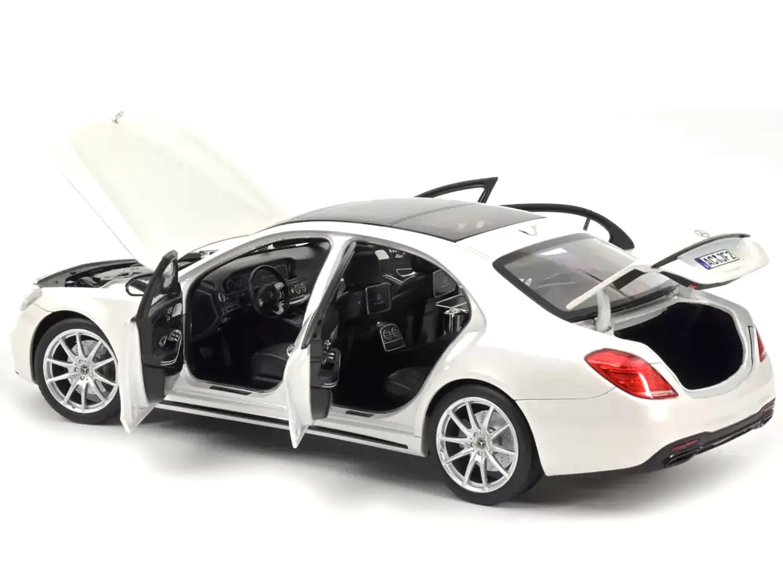 50076 diecast mercedes interior
