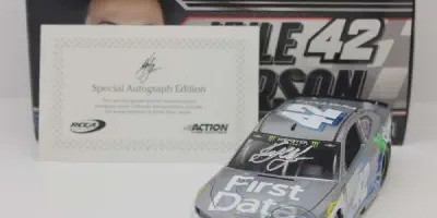 /img/50097-kyle-larson-2018-diecast-authentic.webp