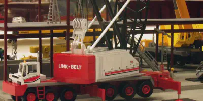 /img/50111-link-belt-crane-models-collector-corner.webp