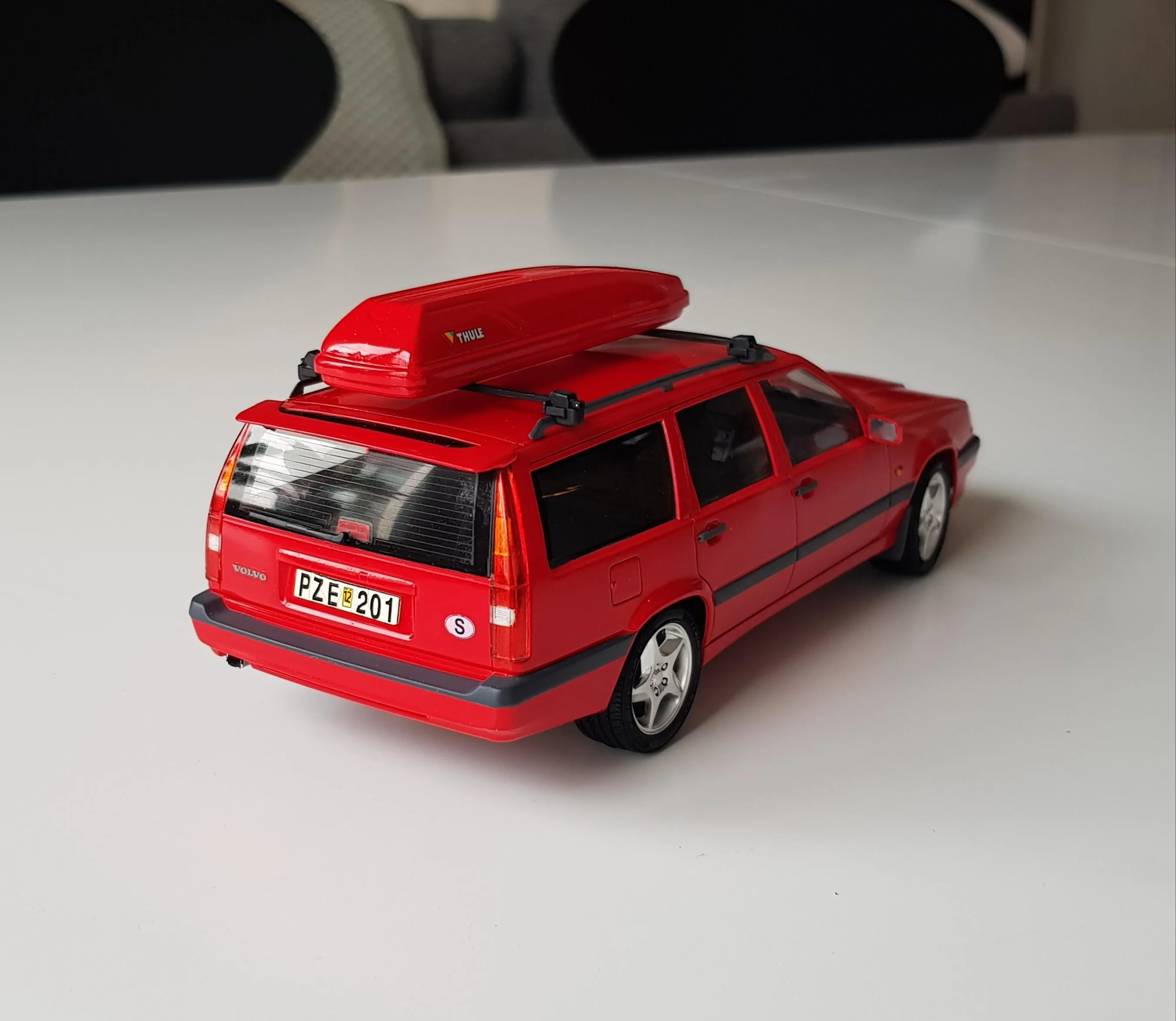 50131 volvo 850 sedan diecast