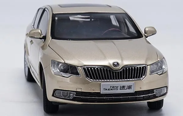 50138 skoda superb diecast collection