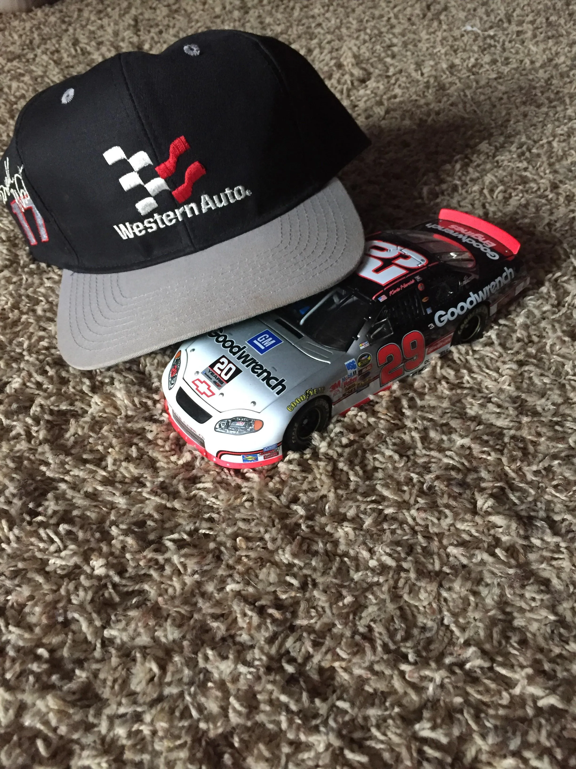 50155 dusting nascar diecast