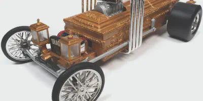 /img/50161-diecast-car-display.webp