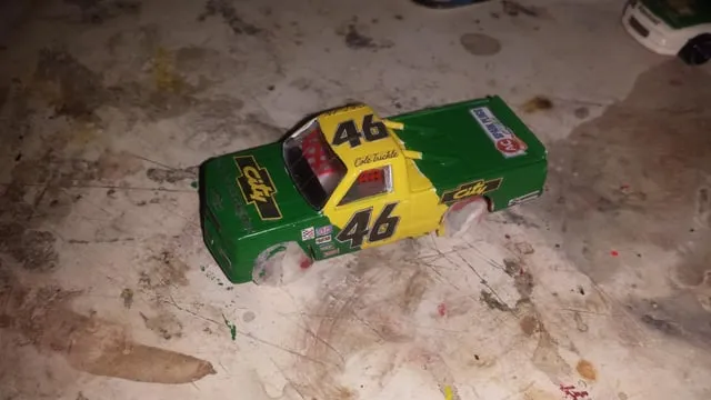 50189 applying decals to diecast car