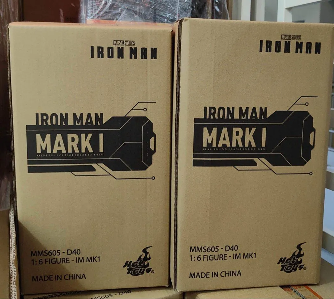 50208 iron man mark 1 hot toys diecast close up