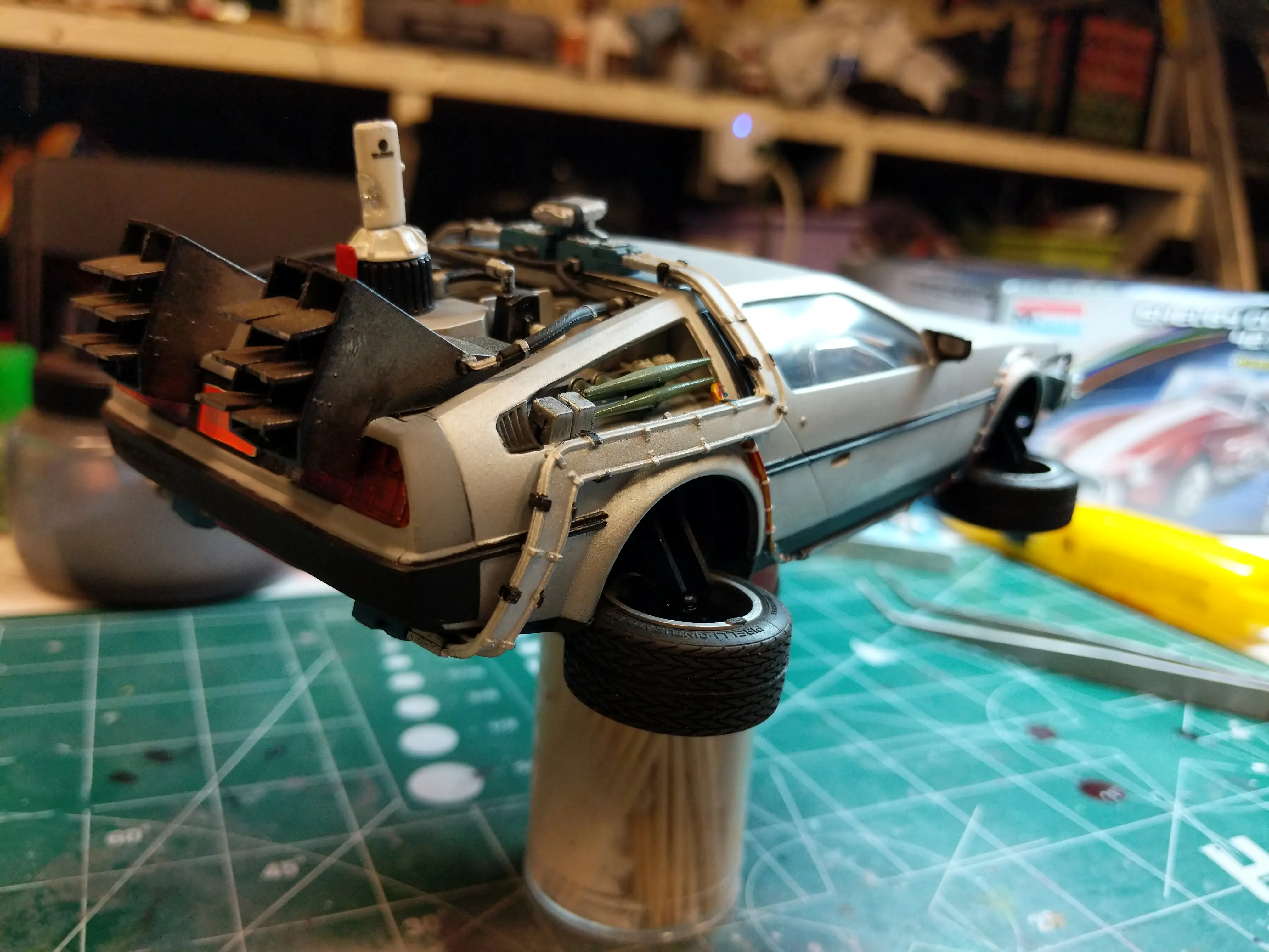 50213 delorean diecast model display