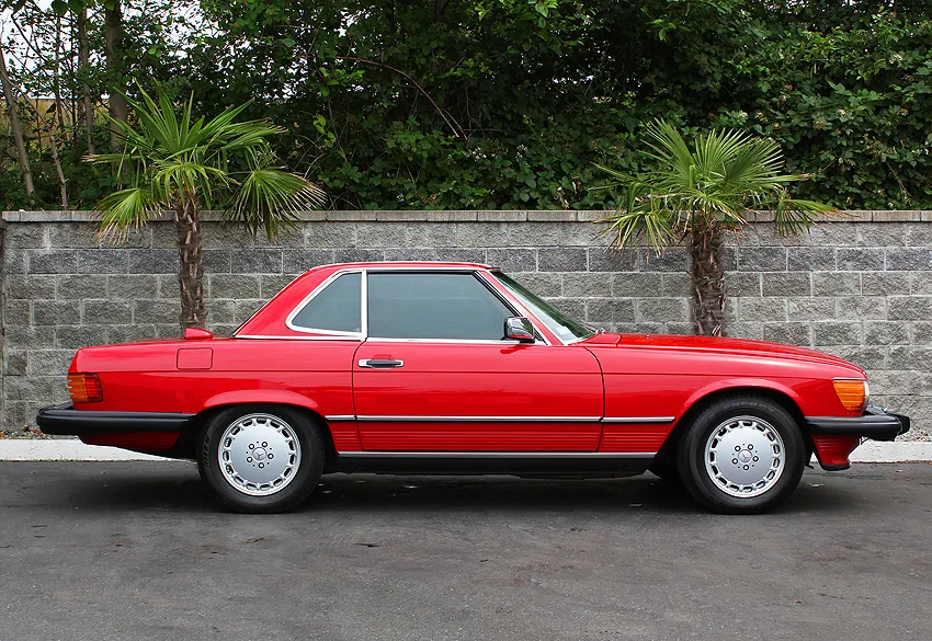 50223 mercedes 560sl diecast model 2