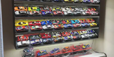 /img/50231-diecast-model-collection.webp