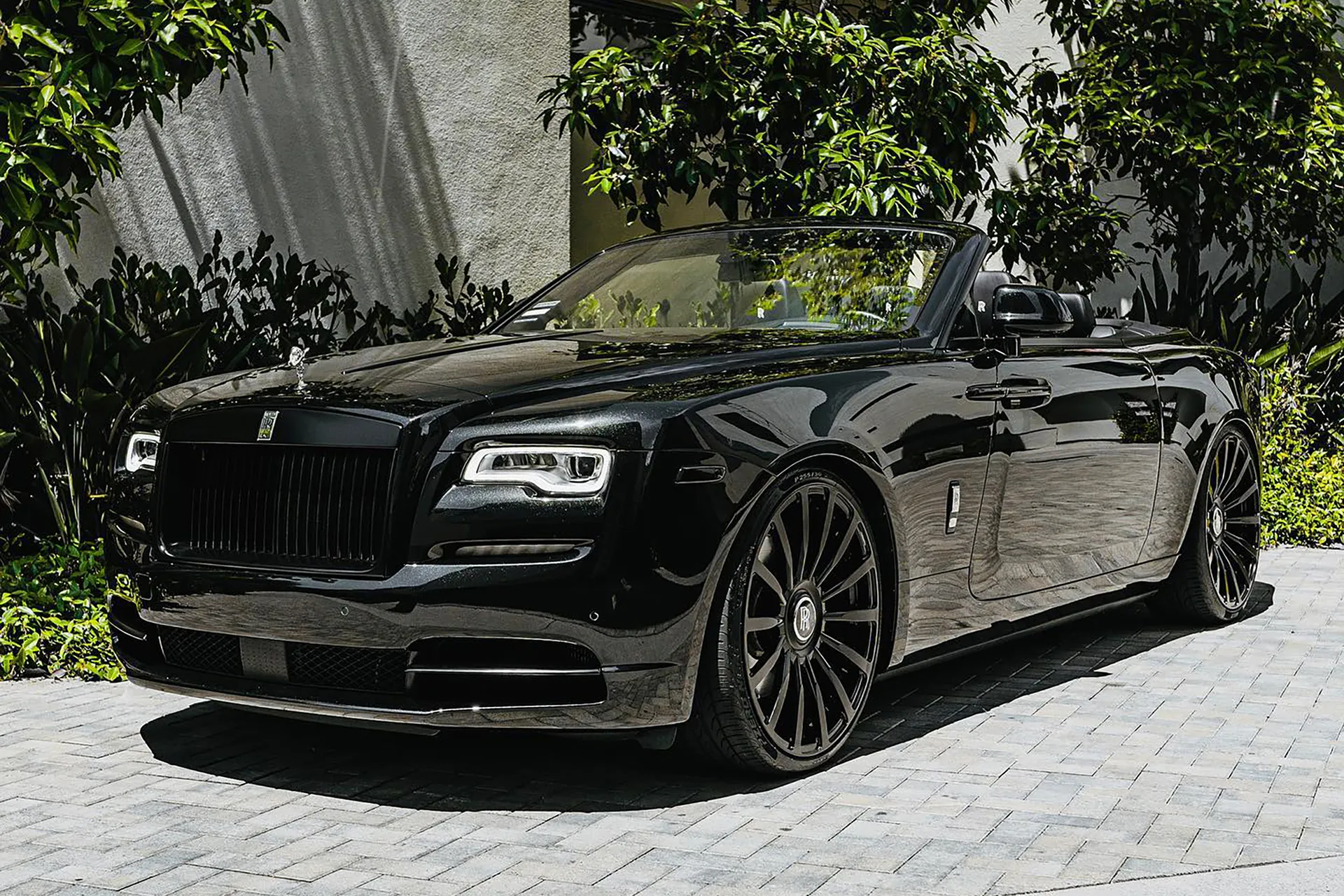/img/50242-rolls-royce-dawn-diecast-8.webp