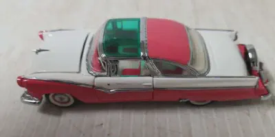 /img/50256-1955-ford-crown-victoria-diecast-models-collection.webp