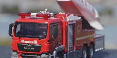 /img/50284-fire-truck-diecast-collectables-display.webp