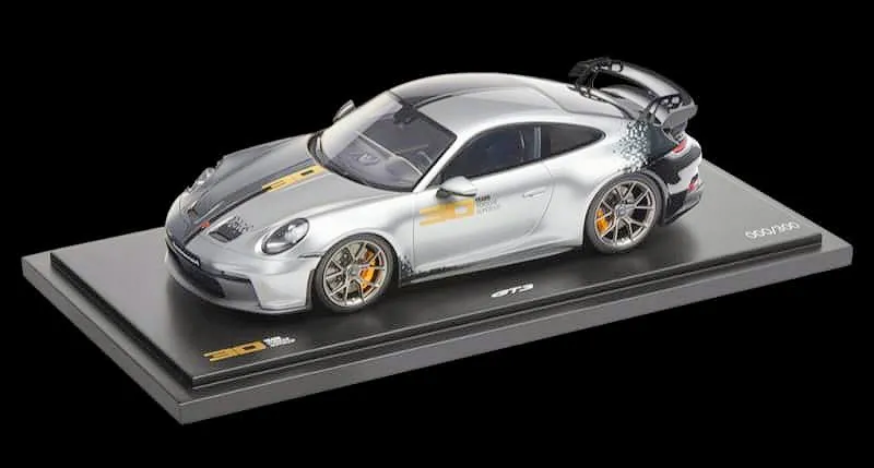 50297 spark diecast porsche materials