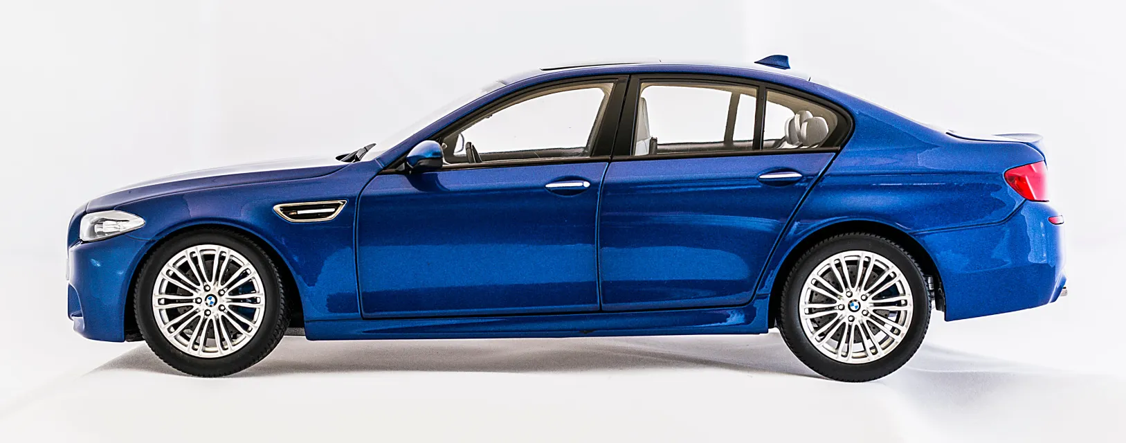 50299 bmw f10 diecast marketplace